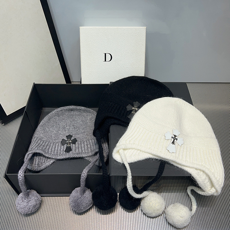 美式十字架针织包头雷锋帽女可爱毛球飞行帽防寒护耳保暖毛线帽子 - 图0