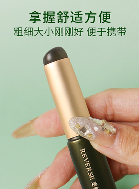 逆龄硅胶唇刷Q弹柔软方便清洗