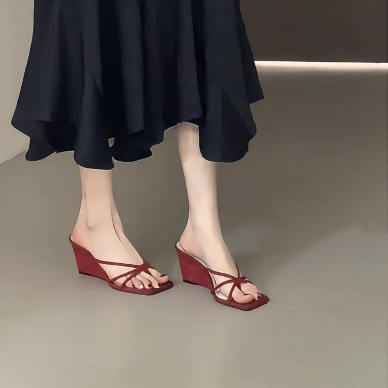 羊皮版！红色真皮高跟鞋女坡跟方头夹趾外穿拖鞋网红百搭凉鞋拖,淘宝优惠券,粉丝福利购,淘宝优惠卷