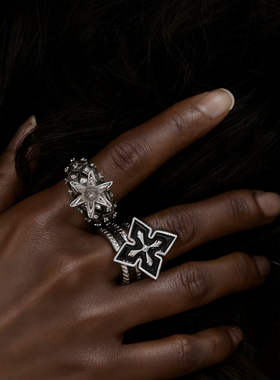 YURITAN黑釉十字星芒开口戒指