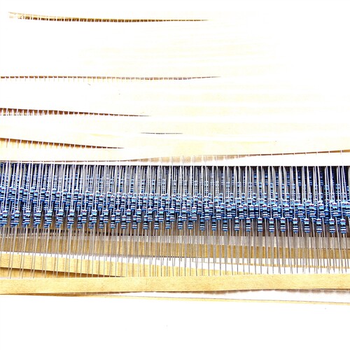 金属膜电阻1/4W 1/2W 1W 4.3R 4.7R 5.1R 5.6R 6.2R 6.8R 7.5R 1% - 图0