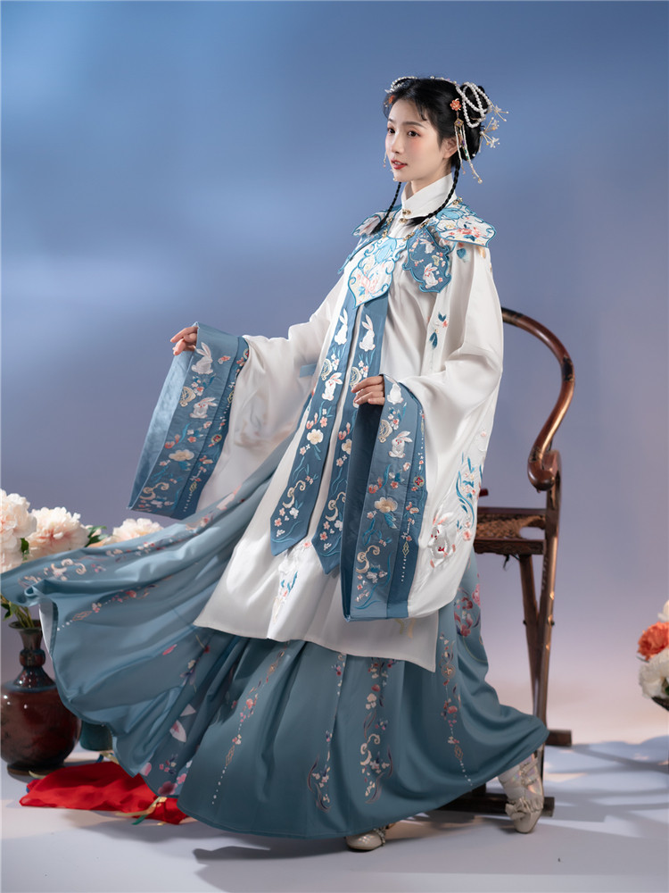 云汐阁花溪月兔原创汉服女明制袄裙日常刺绣云肩立领齐腰褶裙秋冬_虎窝淘