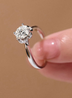 【花蕾】S925银镀18K白金莫桑钻AU750戒指女简约时尚花边戒指