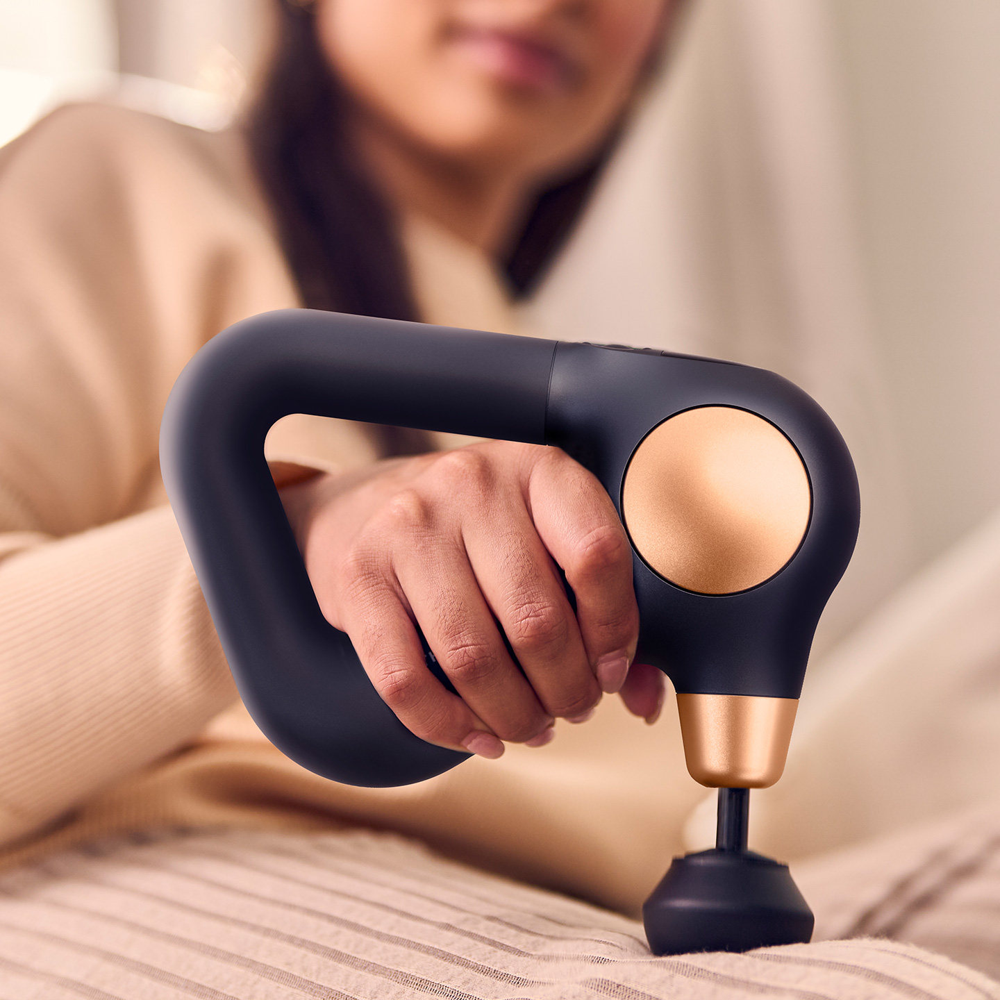 Theragun Sense 2代家用静音筋膜枪日常健身肌肉放松瑜伽按摩仪,淘宝优惠券,粉丝福利购,淘宝优惠卷