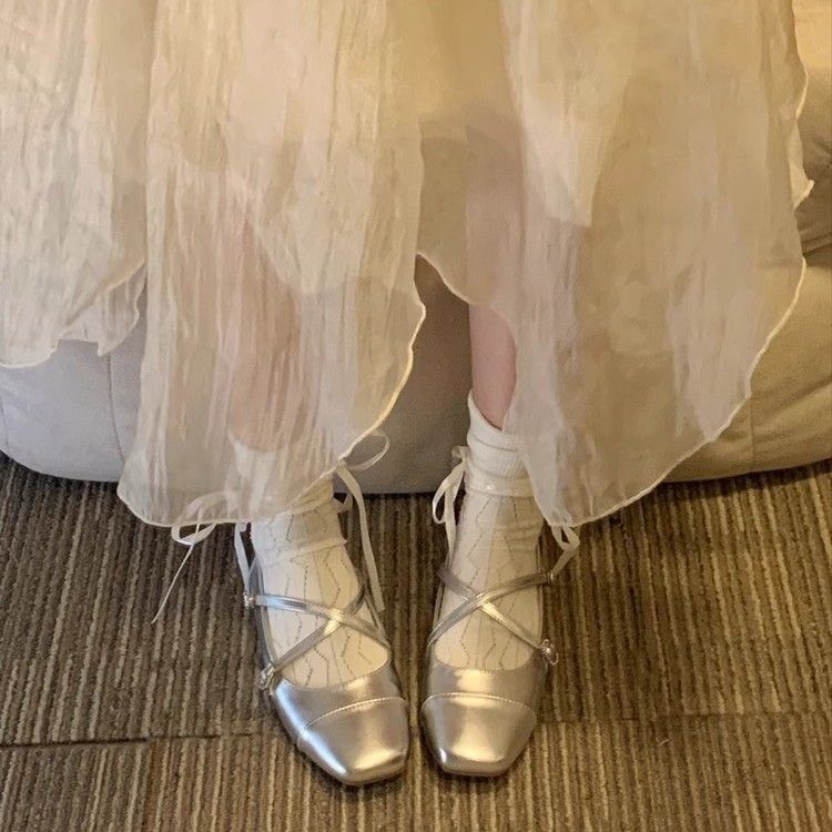 粗跟交叉银色芭蕾小皮鞋法式玛丽珍鞋方头低跟单鞋女春秋晚晚鞋子 - 图2