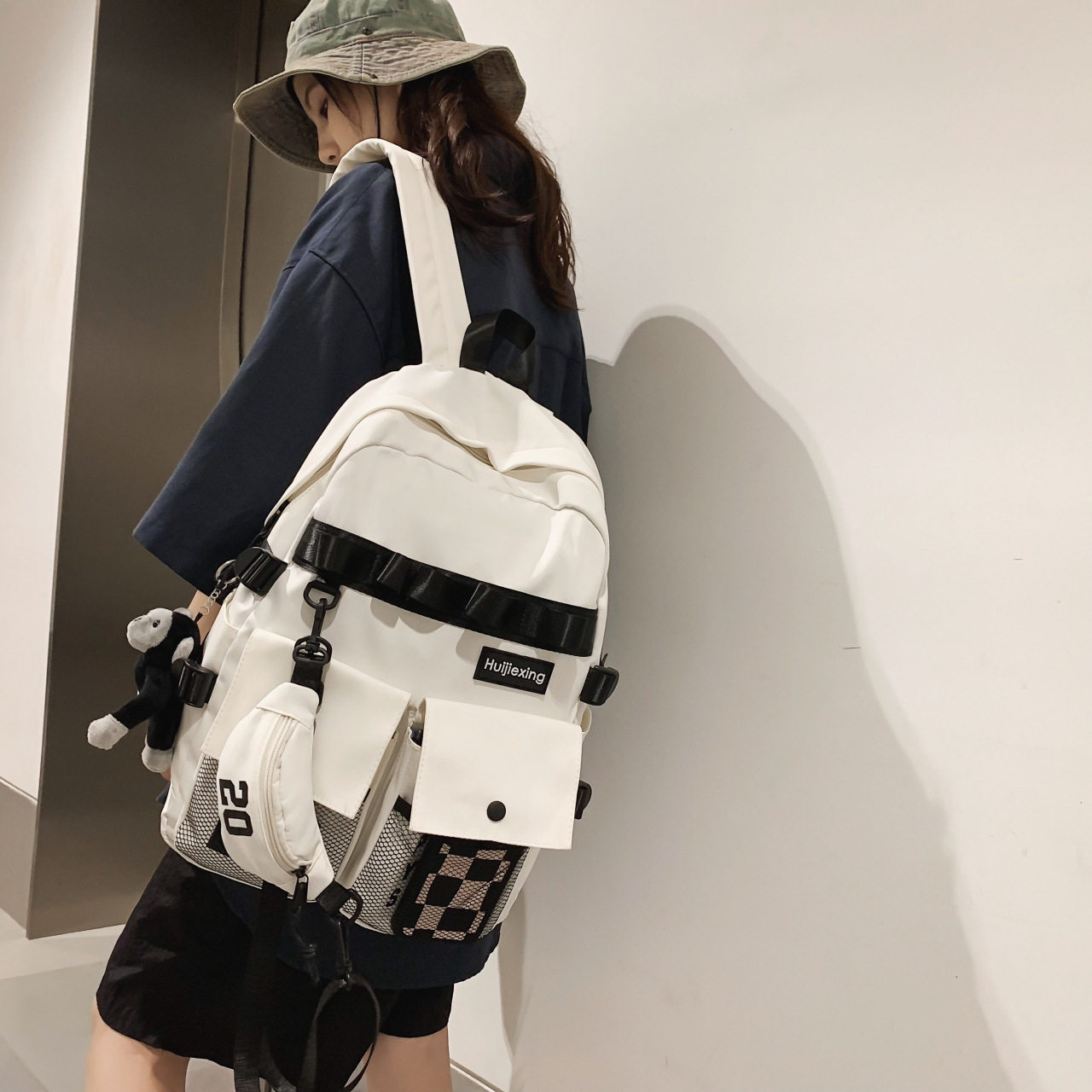 新款大容量双肩书包潮流时尚旅行包学生背包 热品库 性价比省钱购