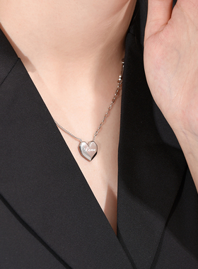 vrq唯诺其钛钢心高级感锁骨链