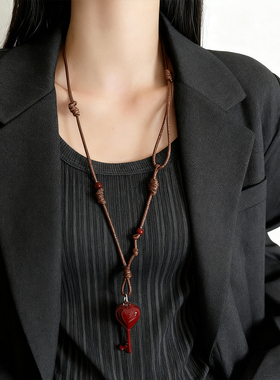 甜酷风爱心钥匙吊坠项链