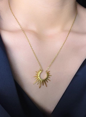 太阳神项链钛钢高级感轻奢冷淡风男款蛇骨链女百搭叠戴颈链