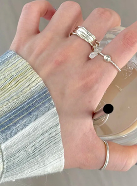 Srrmhyn花边压褶银戒指小圆串珠