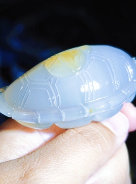 上新福利 富甲一方手把件玛瑙雕刻件乌龟壳摆件