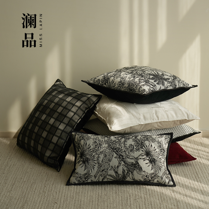 澜品『林栖』法式中古花鸟黑白抱枕客厅复古靠枕酒店靠垫沙发腰枕 - 图2