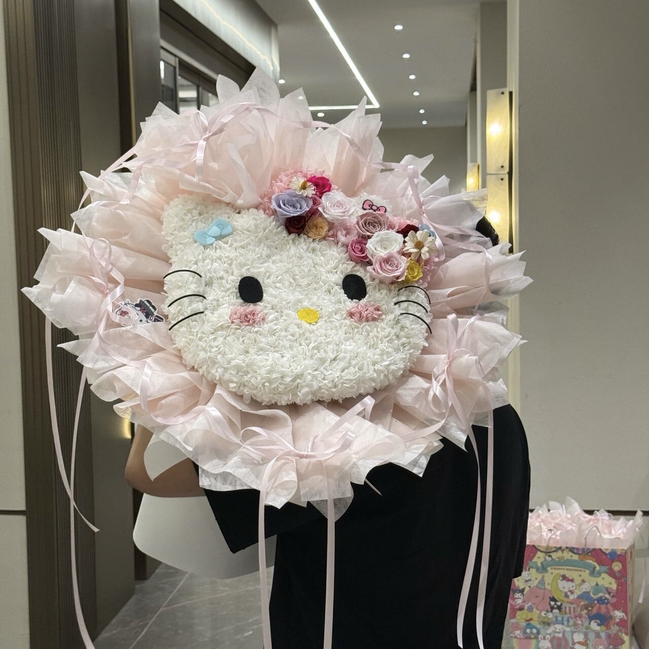 kt猫凯蒂猫花束凯蒂猫礼盒送女朋闺蜜生日礼物永生花七夕情人节