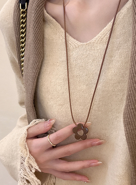 韩系花朵项链女2025新款可调节