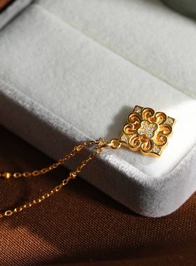 四时好寓意镶锆项链鸢尾花纹镂空气质轻奢颈链