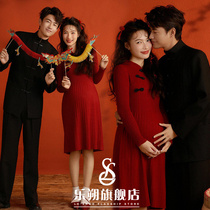 Dragon year pregnant woman photo costumes New Years theme red couples suit new pregnant women to take photos at home