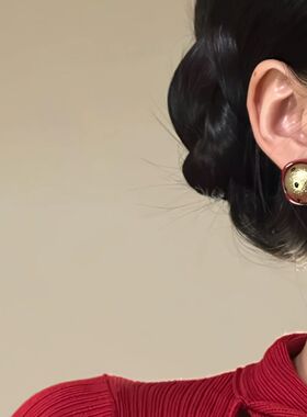 【棕格叙信】安可拉红珍珠波点耳钉女简约高级感耳环精致耳夹耳饰