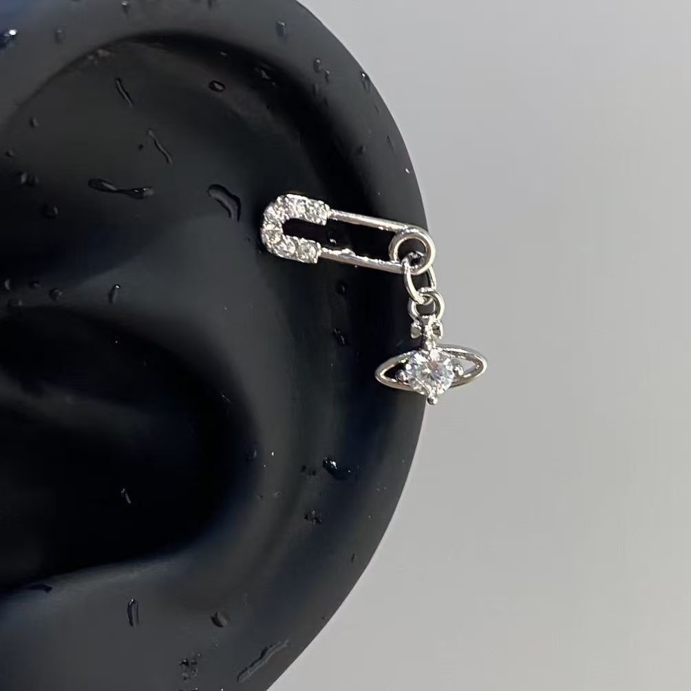 缠绕小蛇十字架哥特风耳骨钉钛钢辣妹酷男镶钻中性风好运吊坠耳钉 - 图2