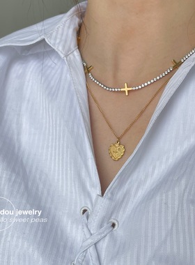 豌豆饰物 欧美风整圈镶钻十字架颈链撞色设计高级感锁骨链女潮