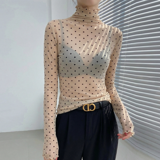 ເສື້ອຍືດສີນ້ຳຕານສູງ polka dot lace bottoming shirt 2026 ແບບໃໝ່