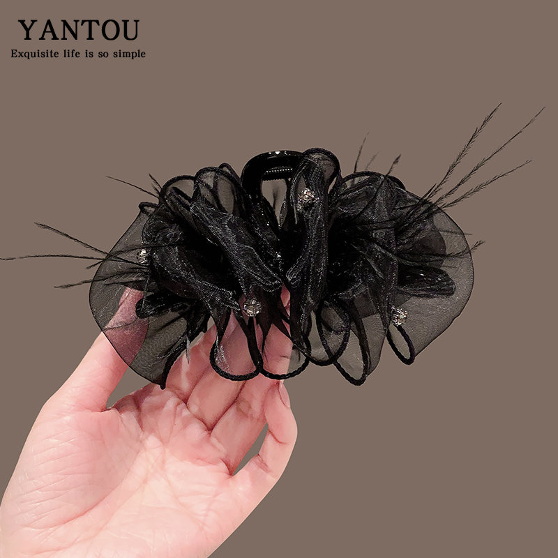 2024新款黑色羽毛抓夹女网纱发夹后脑勺鲨鱼夹蓬松增发量头饰发卡 - 图1