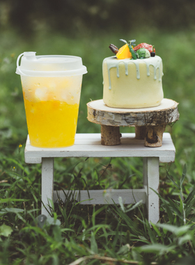 户外木椅子摄影幼儿花园拍照摆件