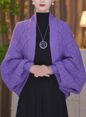 春秋多功能披肩外搭女2026新款针织保暖围巾披肩两用宽松黑色开衫
