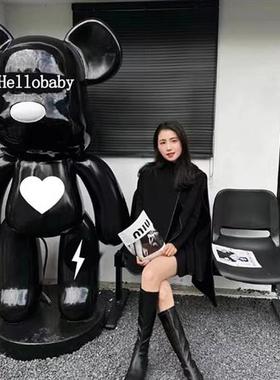 网红暴力熊大摆件店铺门口酒吧客厅装饰潮玩公仔落地玻璃钢雕塑