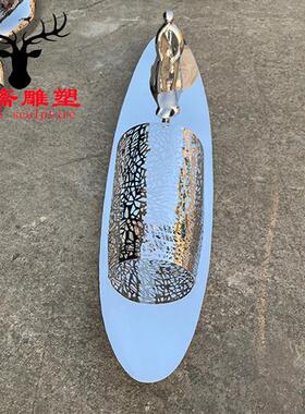 不锈钢镜面抽象小船雕塑金属户外水景渔人与船大型摆件定制