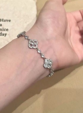 俩件套冷淡风四叶草锆石手链