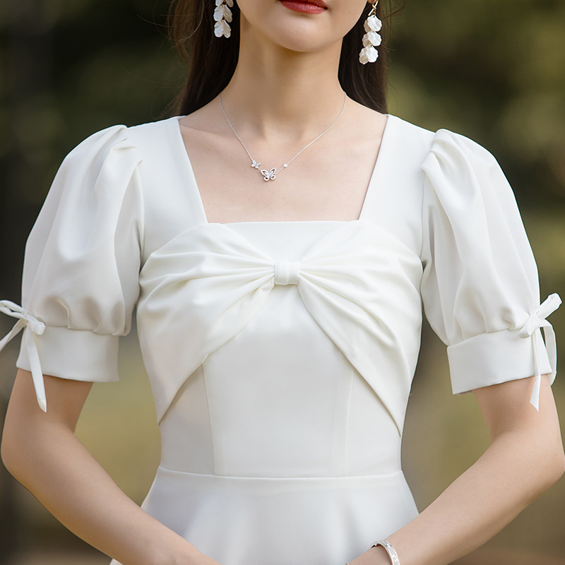 领证小白登记缎面法式女连衣裙 美蓓可连衣裙