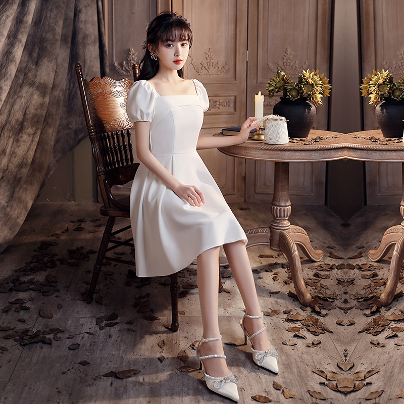 领证夏小个子登记法式缎面轻连衣裙 美蓓可连衣裙