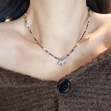 本命年虎眼石串珠满钻小马项链