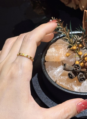 经典百搭亚金可叠戴镶钻蜂巢戒指