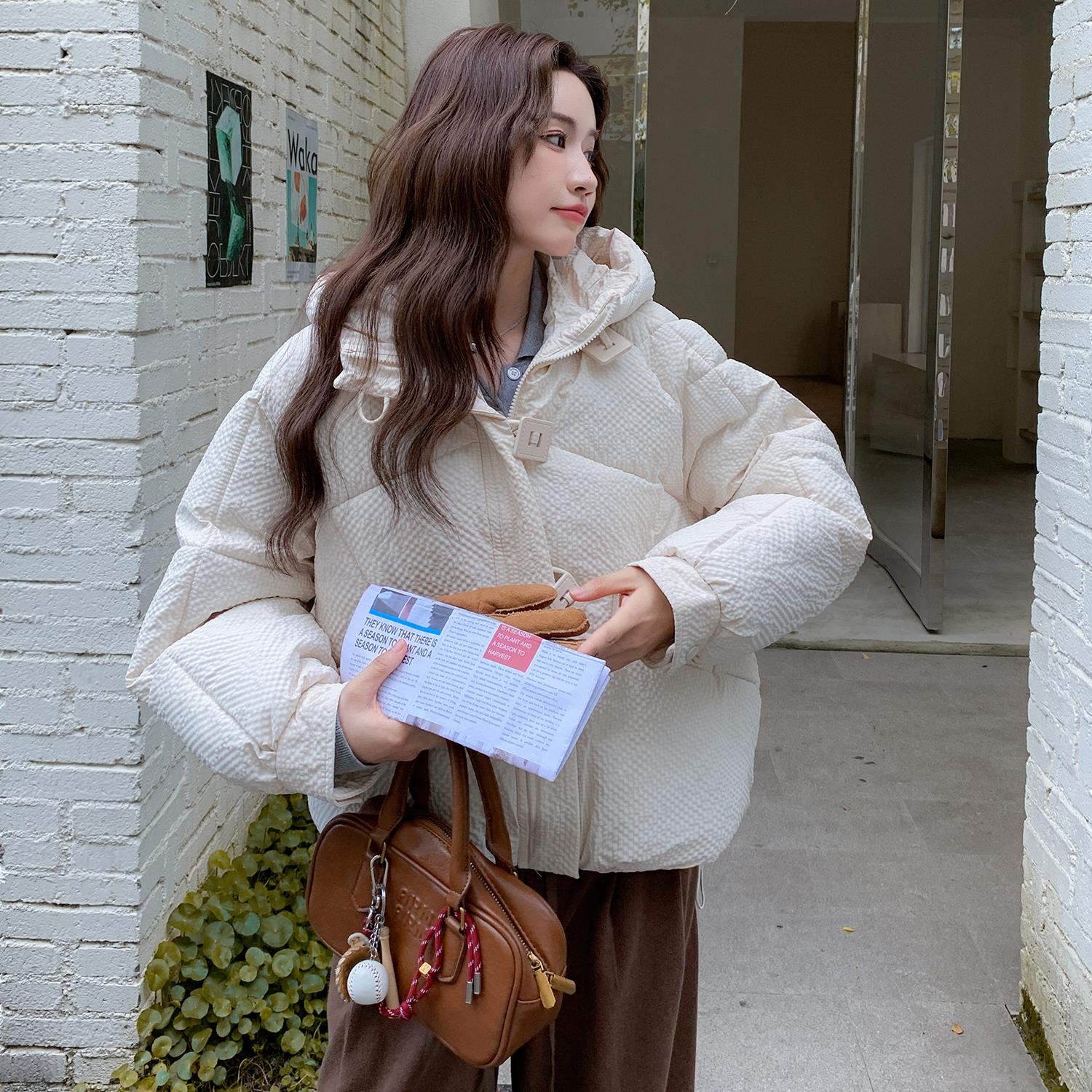 实拍花栗鼠小姐同款冰岛方糖方扣三防棉服连帽短款羽绒服女冬棉衣 - 图0