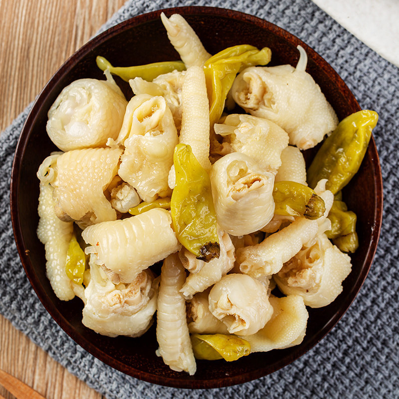 泡椒凤爪酸辣熟食网红小零食大包装野山椒鸡