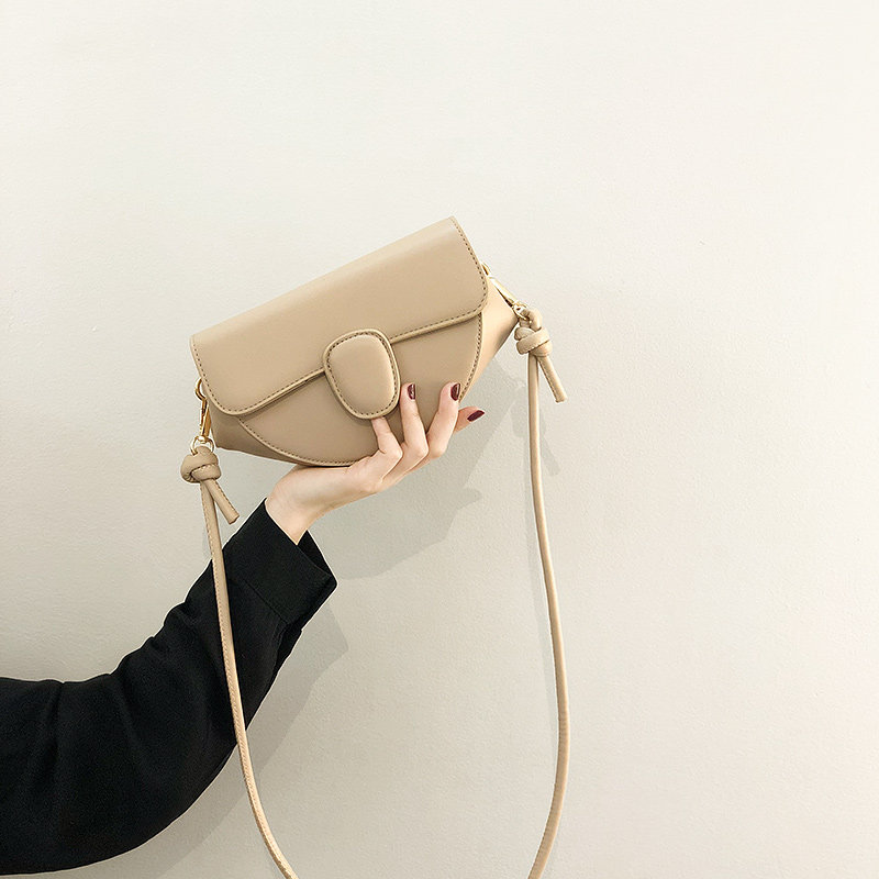 韩版迷你小包包女2025夏新款潮高级质感单肩斜挎包网红百搭马鞍包,淘宝优惠券,粉丝福利购,淘宝优惠卷
