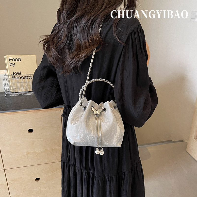 银色水桶包包女式2025新款单品链条包轻奢小众高级感新中式斜挎包,淘宝优惠券,粉丝福利购,淘宝优惠卷