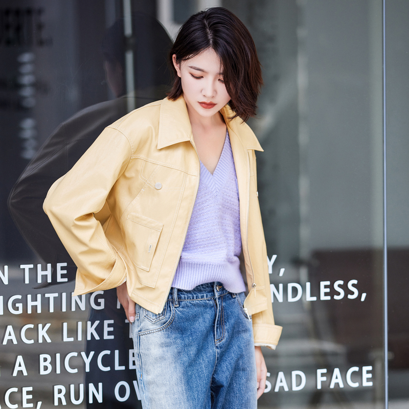 XG雪歌XJ107009A230浅黄色短外套时尚春季新款翻领长袖皮质外套女 - 图1