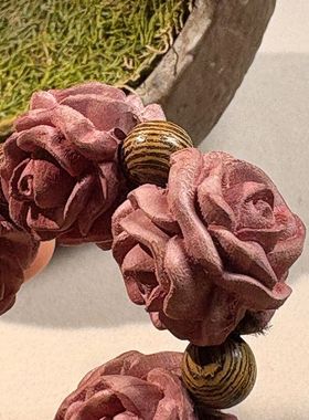 血柏木三面玫瑰花球手串