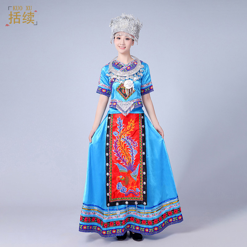 苗族演出服装长款刺绣云南女舞蹈 括续民族服装/舞台装