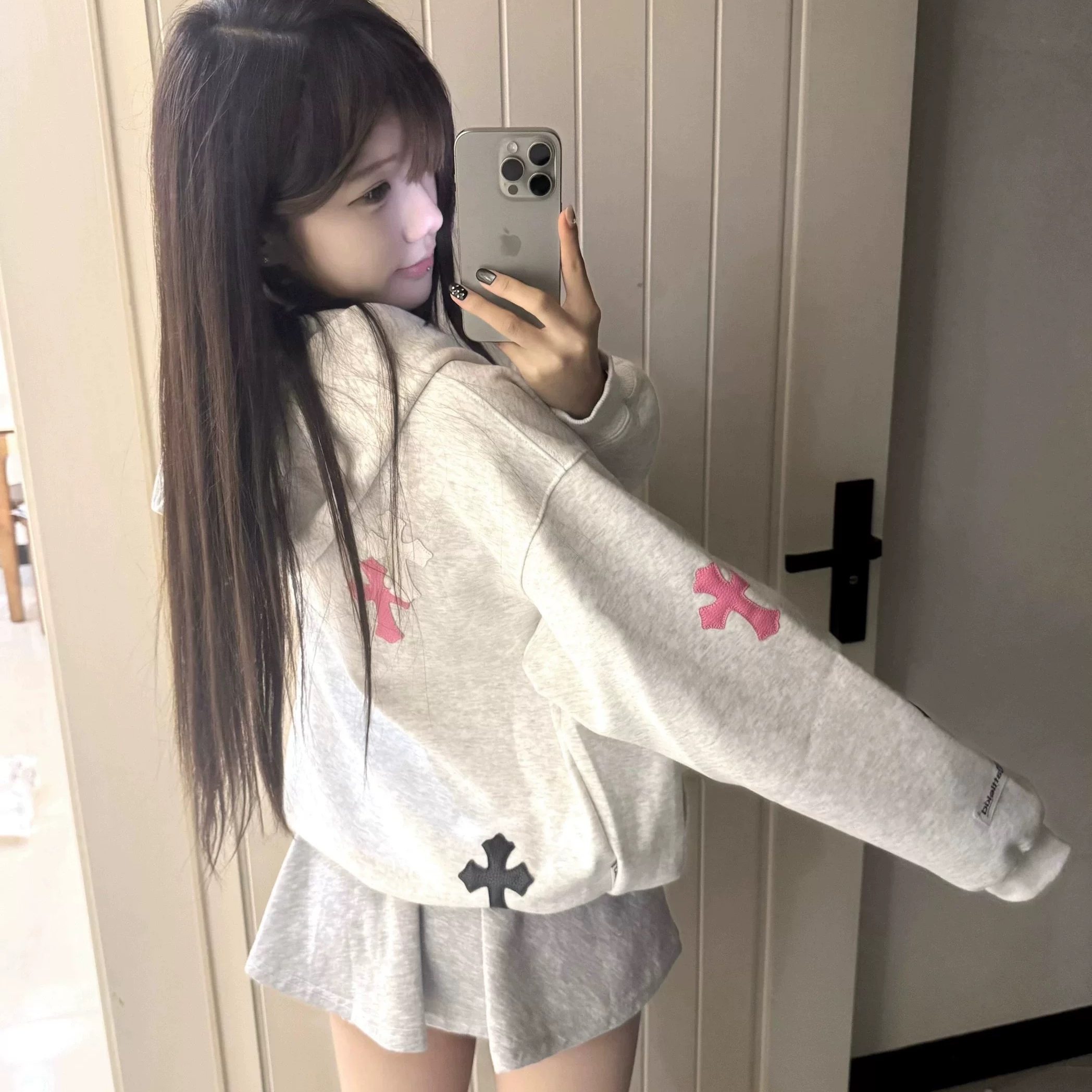 美式高街满印十字架贴布刺绣连帽卫衣女秋冬宽松加厚拉链开衫外套,淘宝优惠券,粉丝福利购,淘宝优惠卷