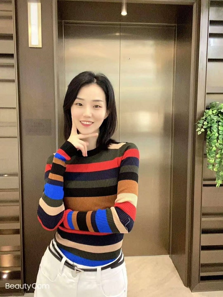 阿玛施旗舰店官网2020秋季新款长袖 范芙熙毛针织衫