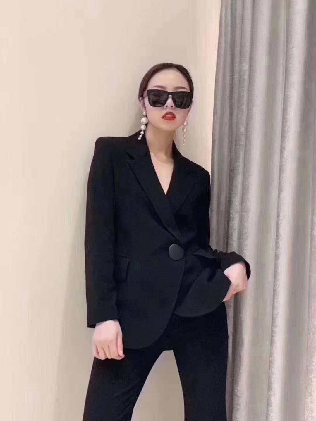 阿玛施官网旗舰店2020秋新款显瘦女 范芙熙西装