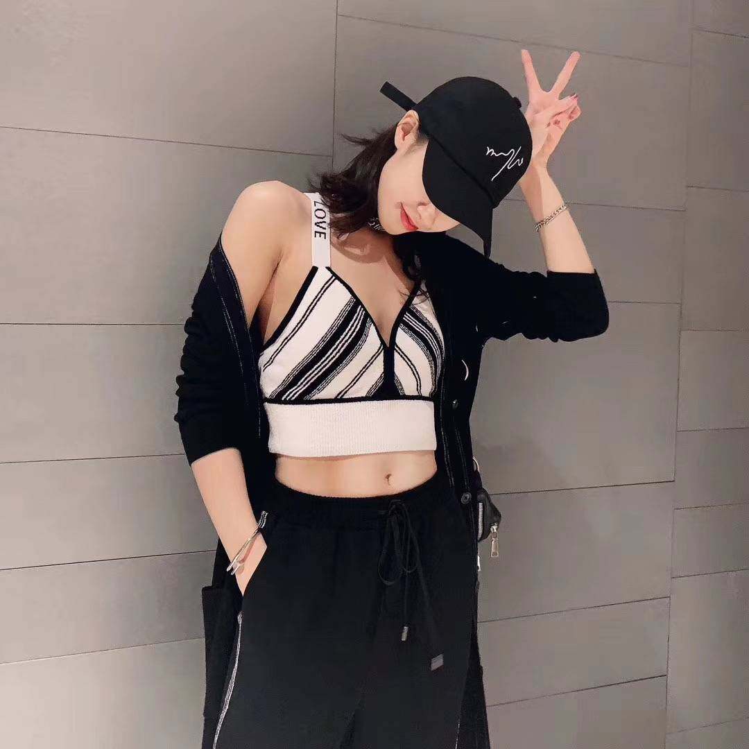  范芙熙背心吊带