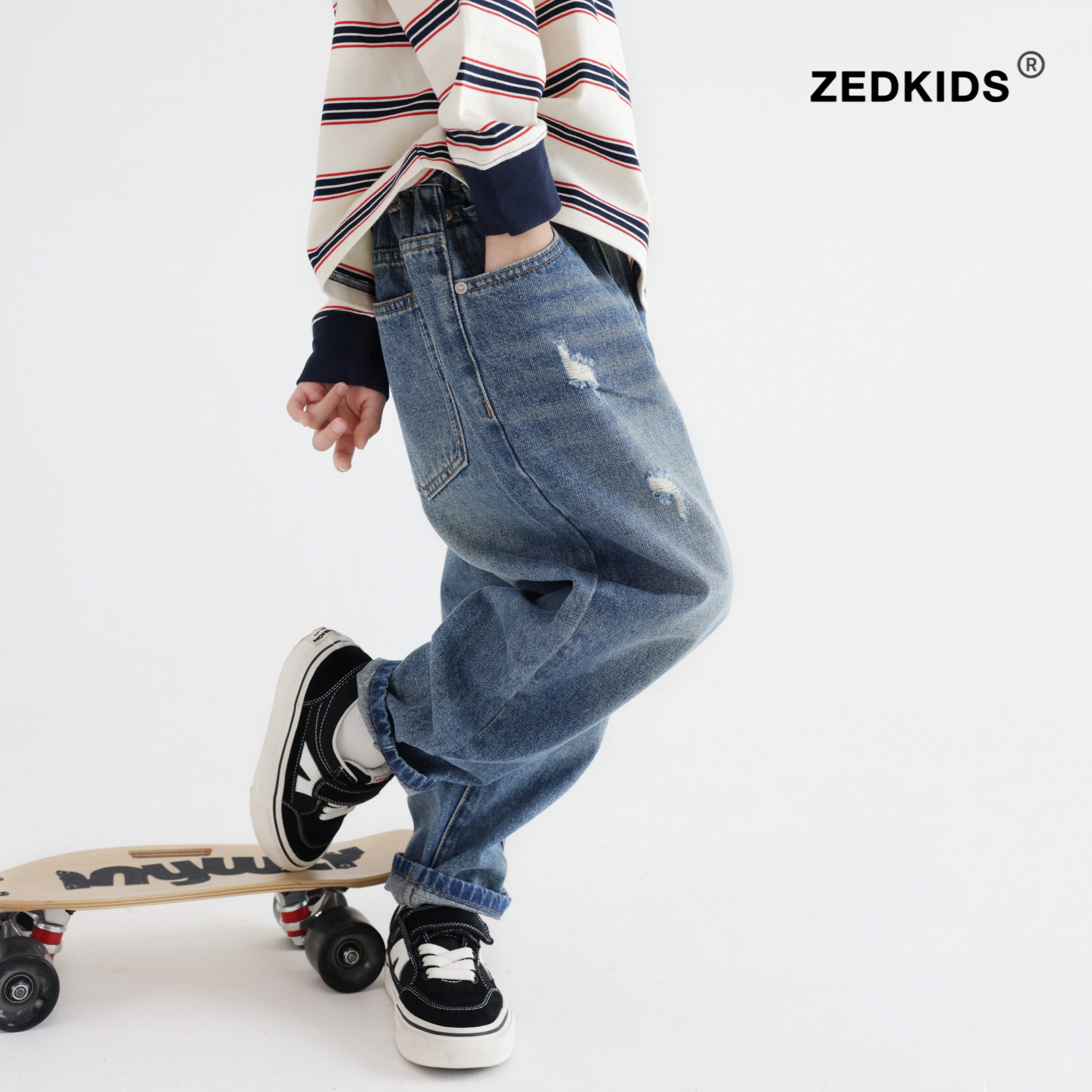 儿童牛仔裤春秋季2025新款潮酷男童猫爪破洞蓝色牛仔长裤百搭裤子,淘宝优惠券,粉丝福利购,淘宝优惠卷