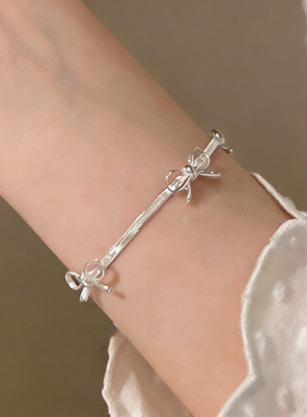 银色蝴蝶结蛇骨链手链女2026年新款小众高级感手饰冷性风饰品