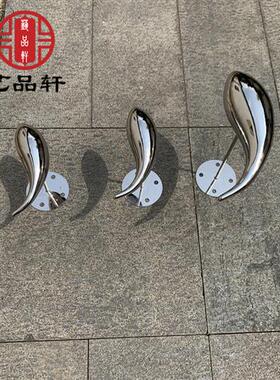 售楼部水池景观不锈钢抽象创意鱼群雕塑户外金属镜面小鱼装饰摆件