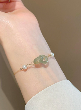 奥特莱斯撤柜捡漏18K金平安扣和田玉手链女珍珠手饰配饰