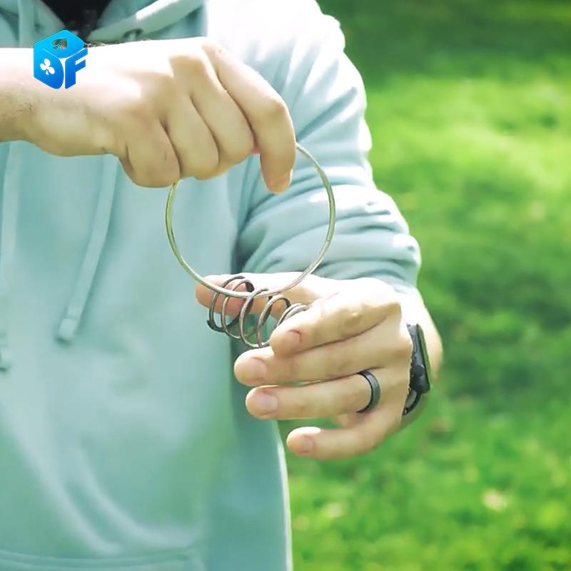 北方魔术 连簧扣 近景 弹环街头穿越互动震撼圆环魔术道具定制